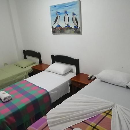 Hostal La Casa De Luis Puerto Baquerizo Moreno Εξωτερικό φωτογραφία