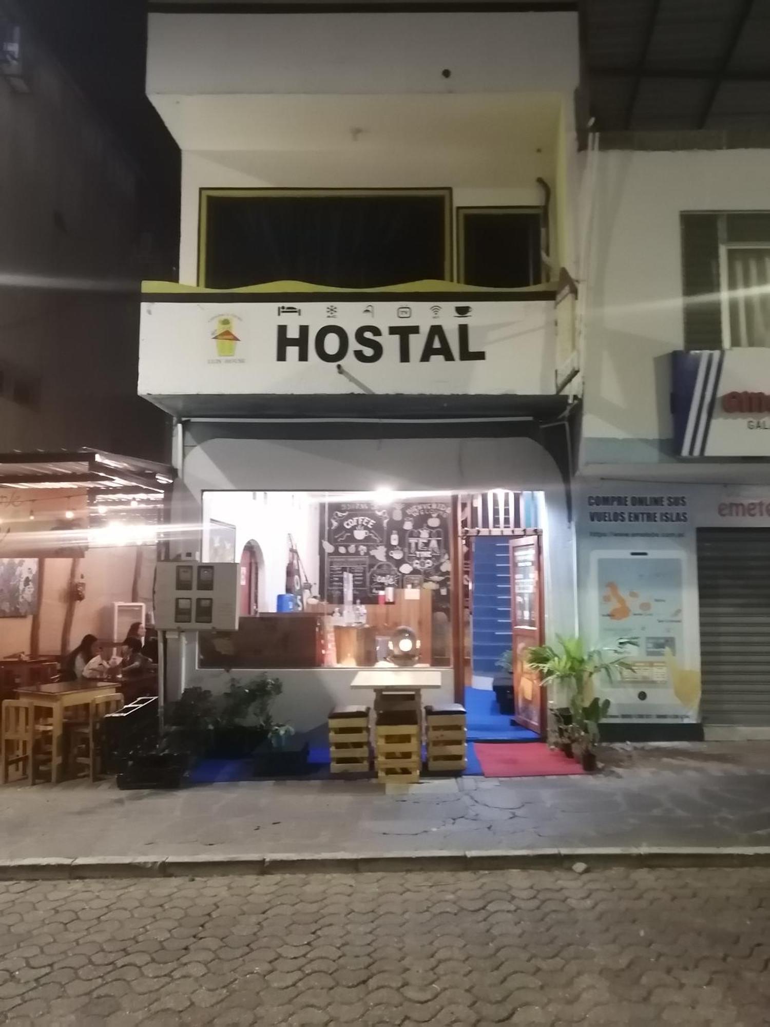 Hostal La Casa De Luis Puerto Baquerizo Moreno Εξωτερικό φωτογραφία
