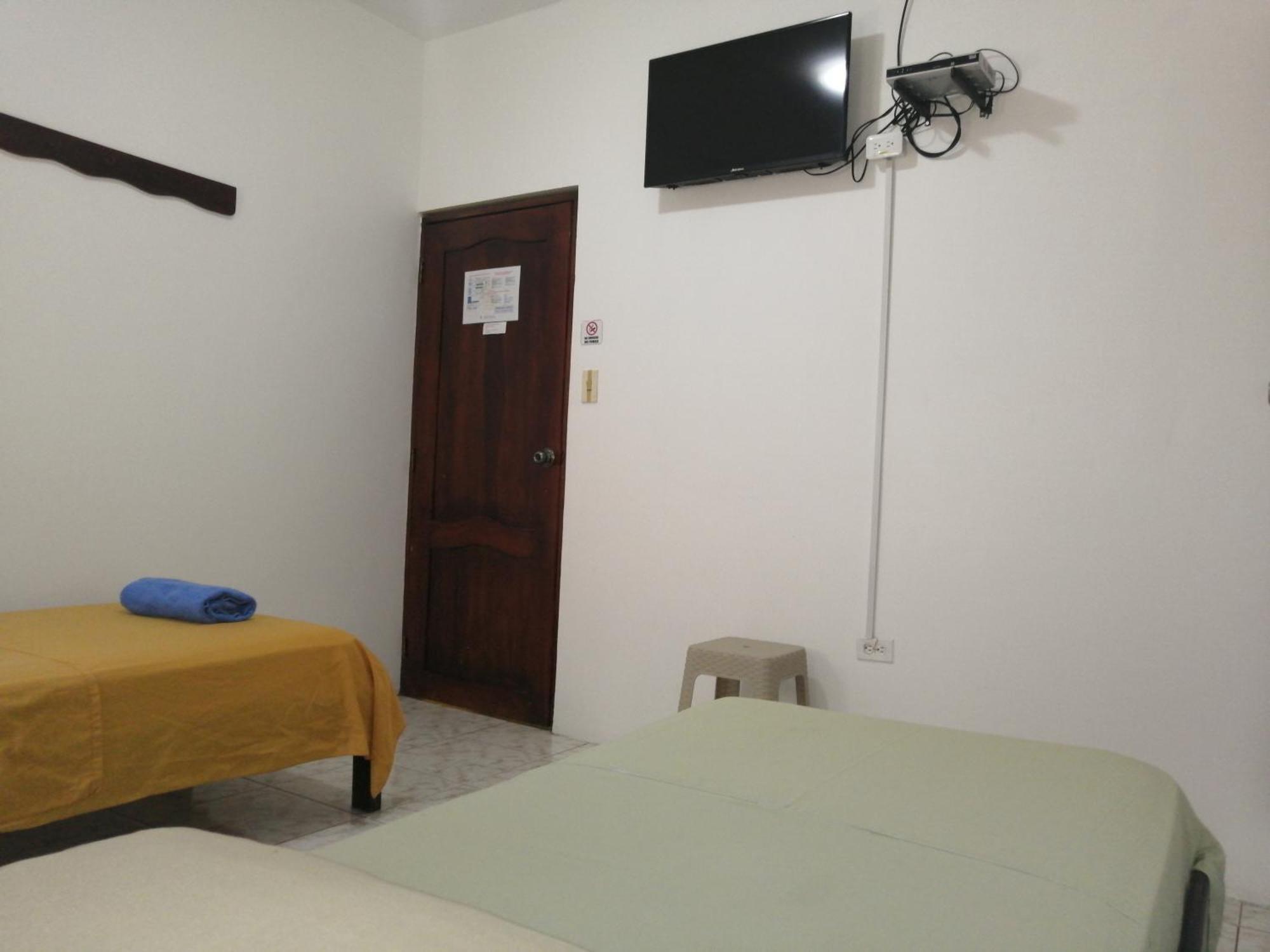 Hostal La Casa De Luis Puerto Baquerizo Moreno Εξωτερικό φωτογραφία