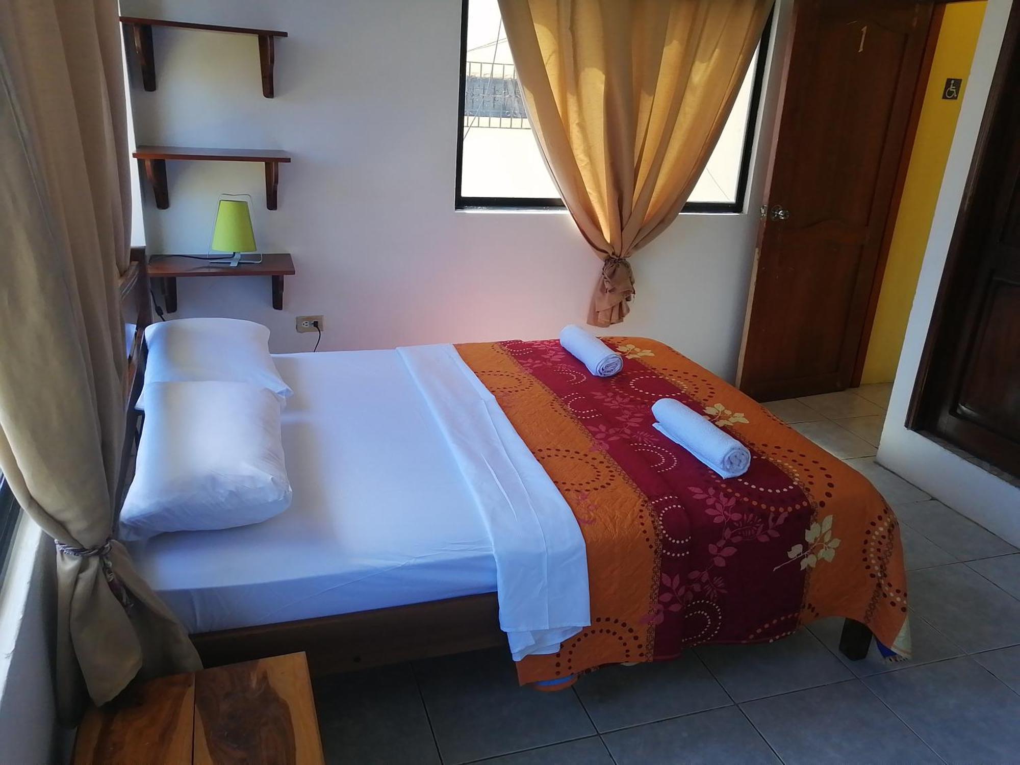 Hostal La Casa De Luis Puerto Baquerizo Moreno Εξωτερικό φωτογραφία