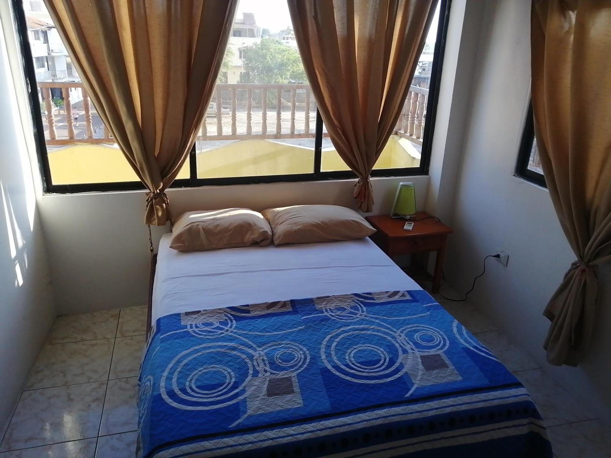 Hostal La Casa De Luis Puerto Baquerizo Moreno Εξωτερικό φωτογραφία